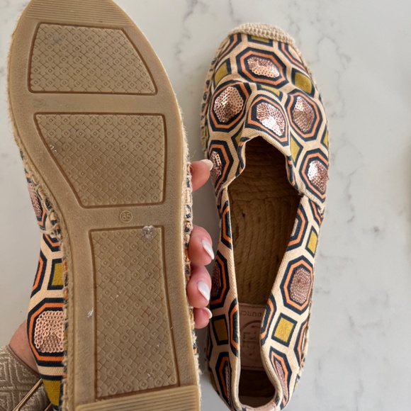 Tory Burch Sequin flats - Picture 2 of 3